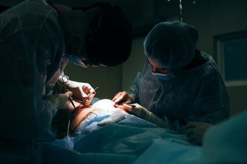 乳腺癌的危险因素和高危人群有哪些